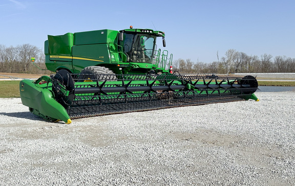 2019 John-Deere 745FD