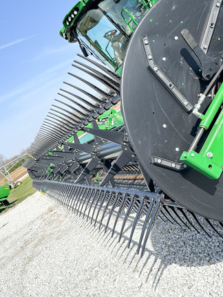 2019 John-Deere 745FD