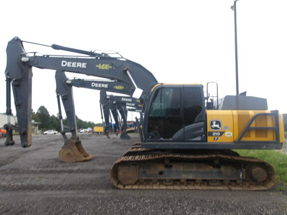 2024 John Deere 210 P