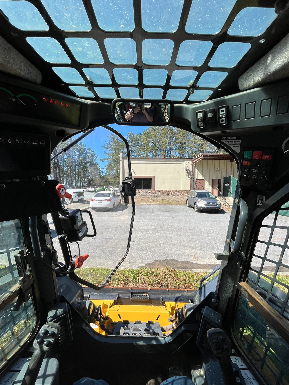 2021 John Deere 333G Image 14