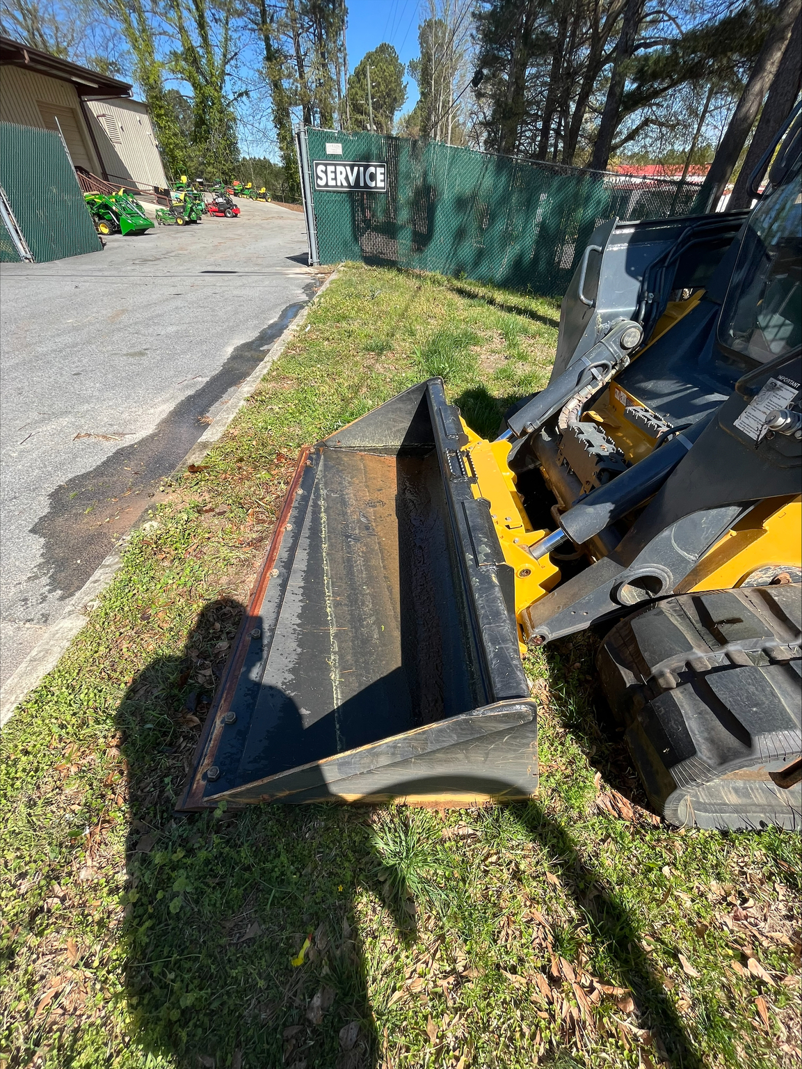 2021 John Deere 333G Image 4