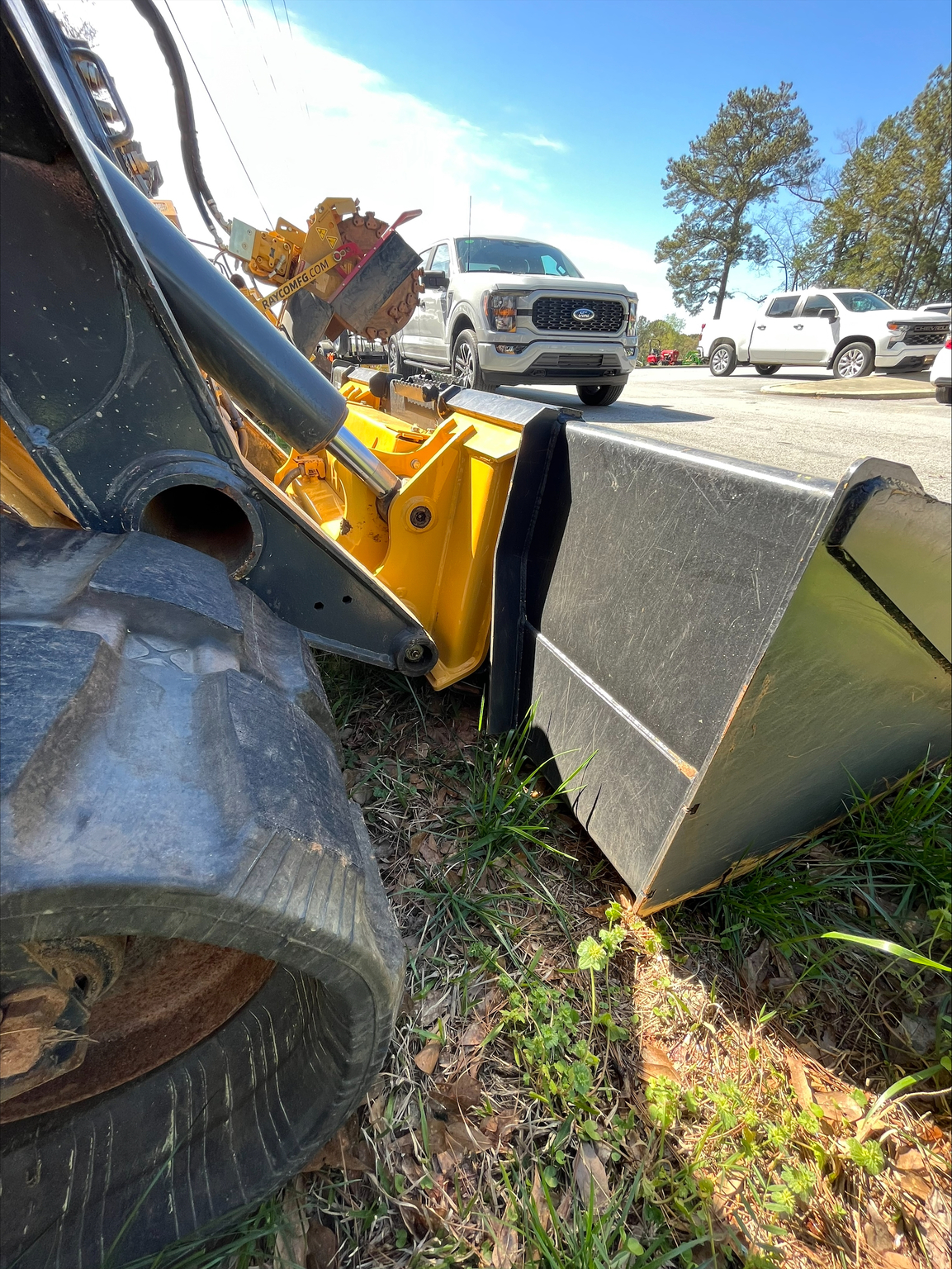 2021 John Deere 333G Image 9