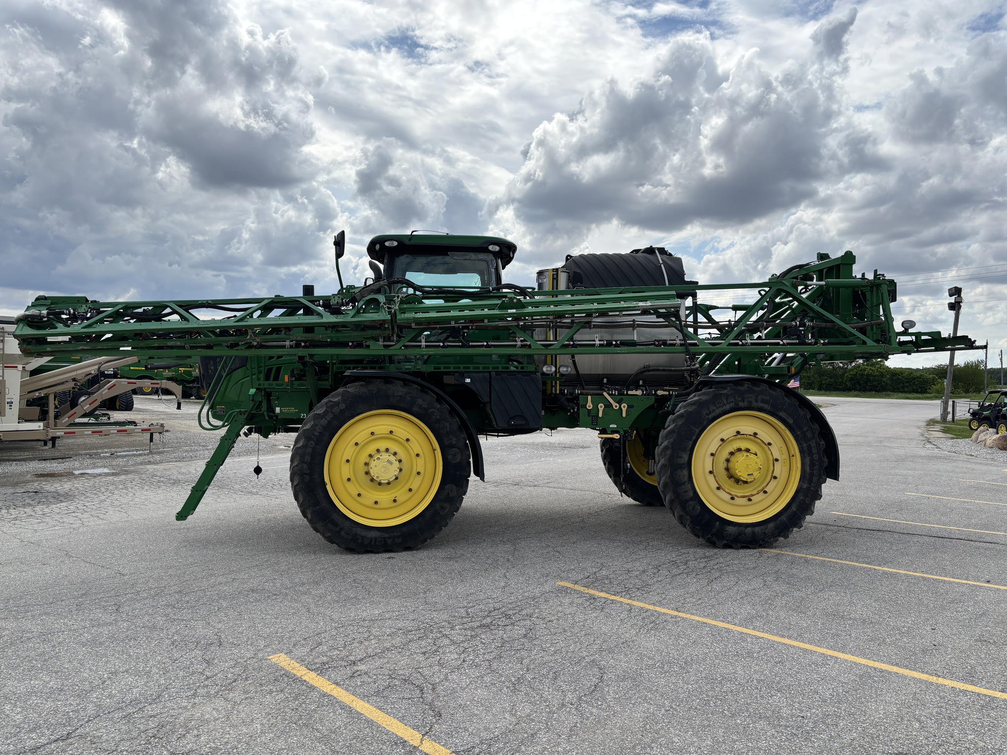 2015 John Deere R4045 Image 2