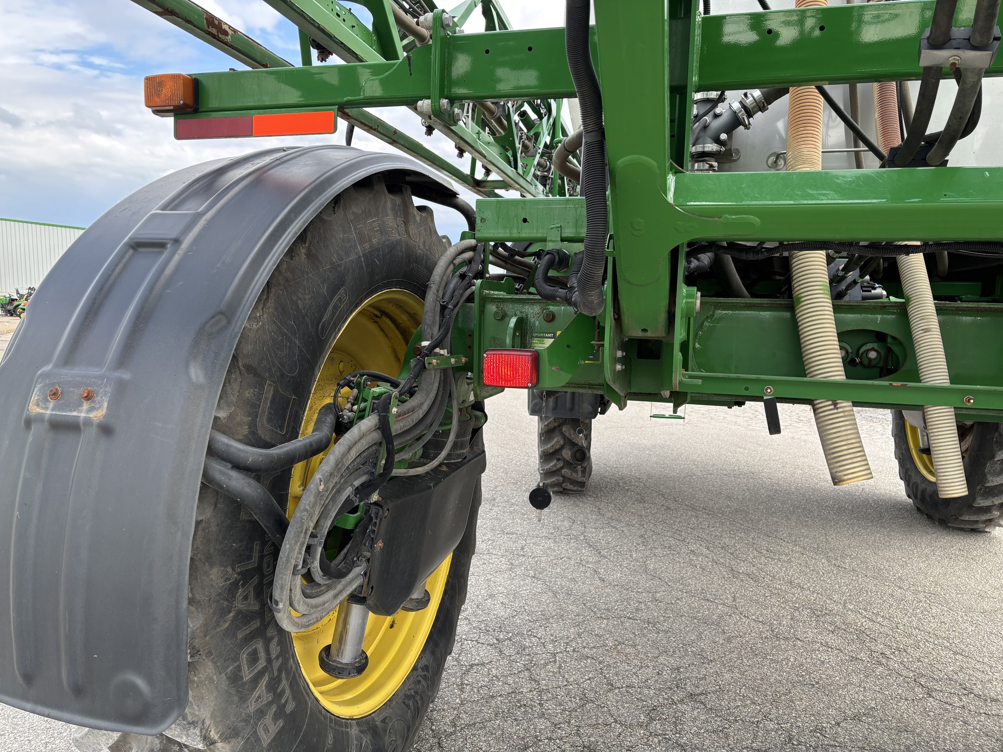 2015 John Deere R4045 Image 12