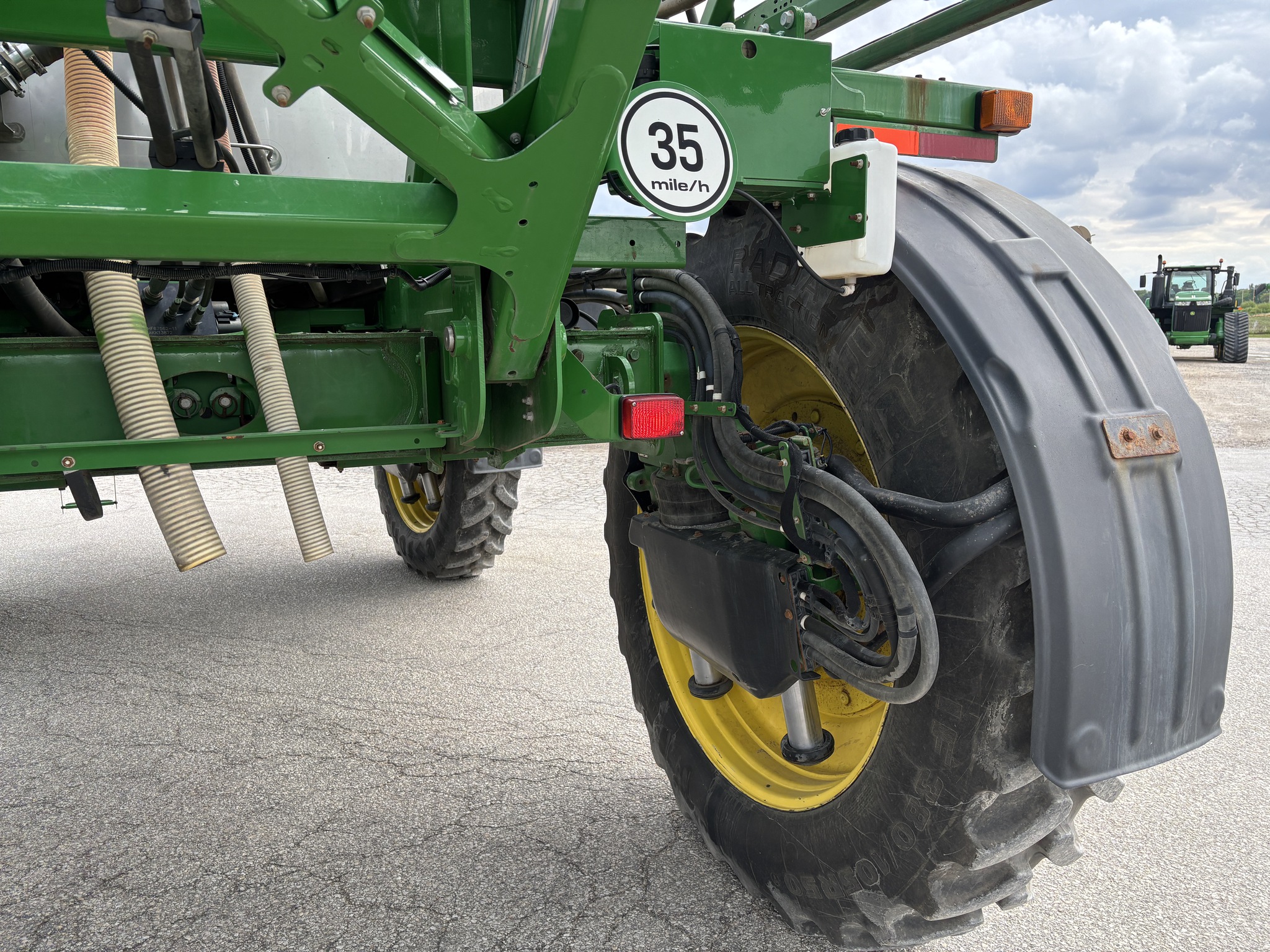 2015 John Deere R4045 Image 18