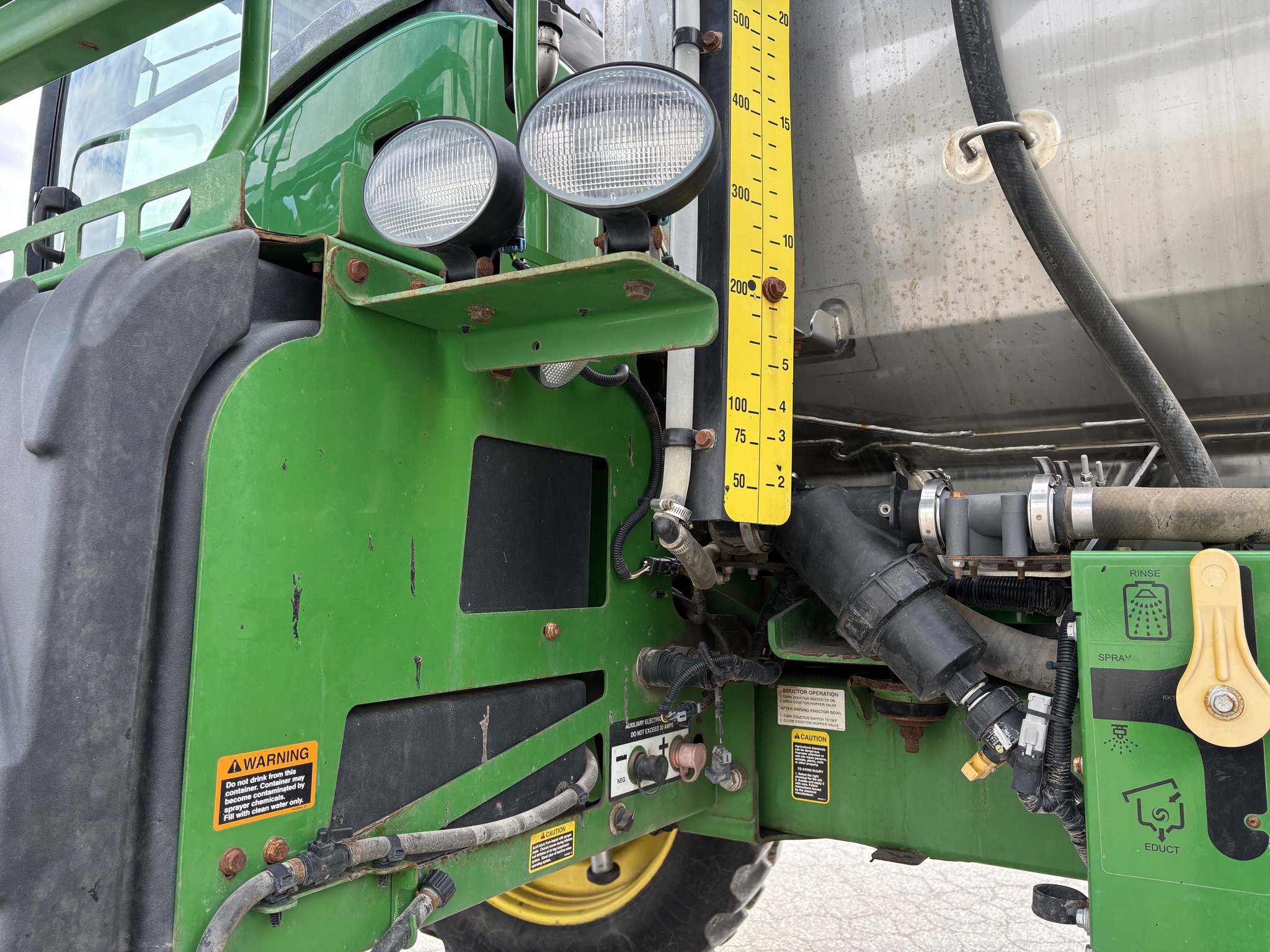 2015 John Deere R4045 Image 19