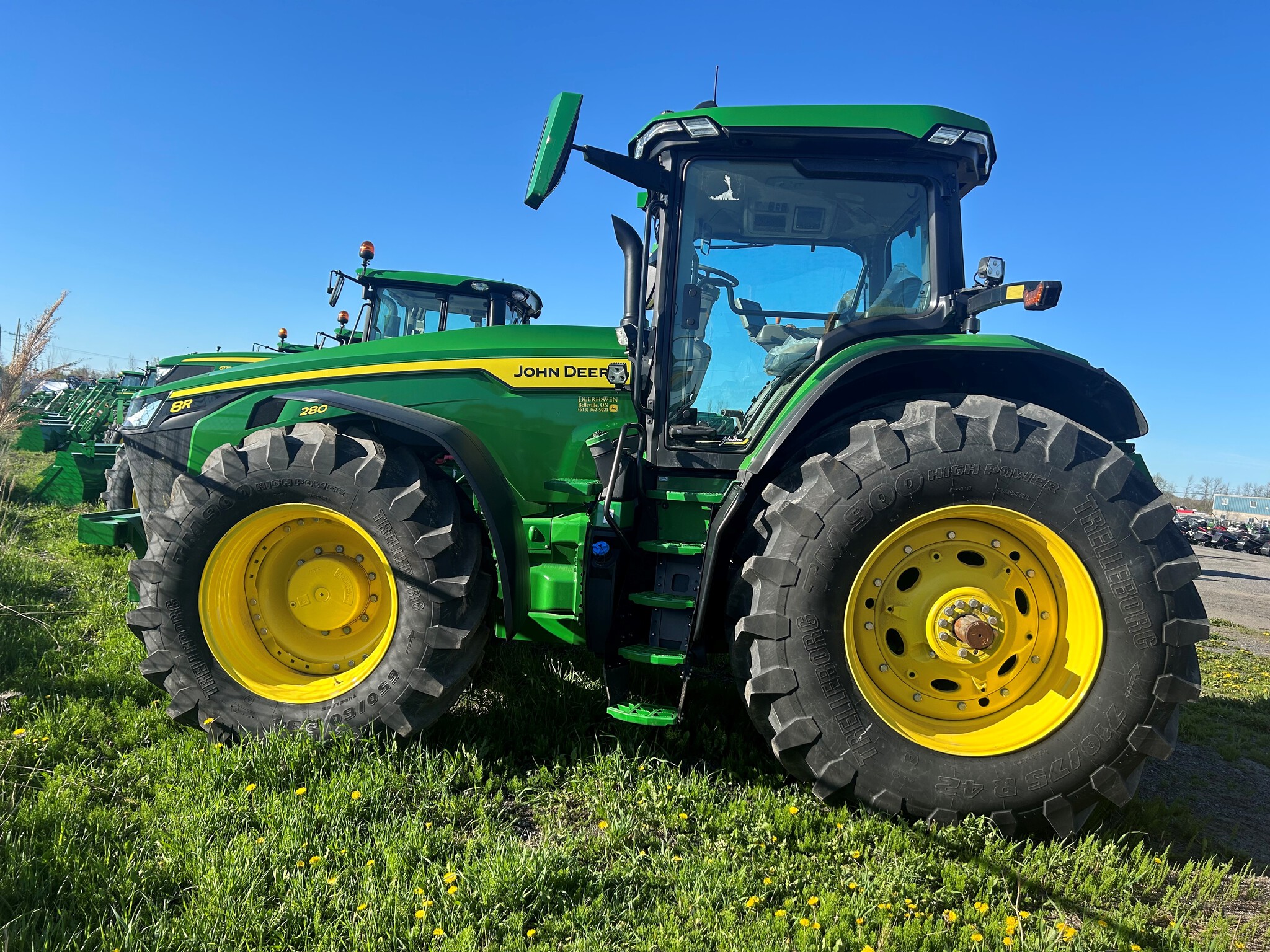 2023 John Deere 8R 280 Image 1