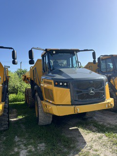 Photo of a 2023 John Deere 310 P