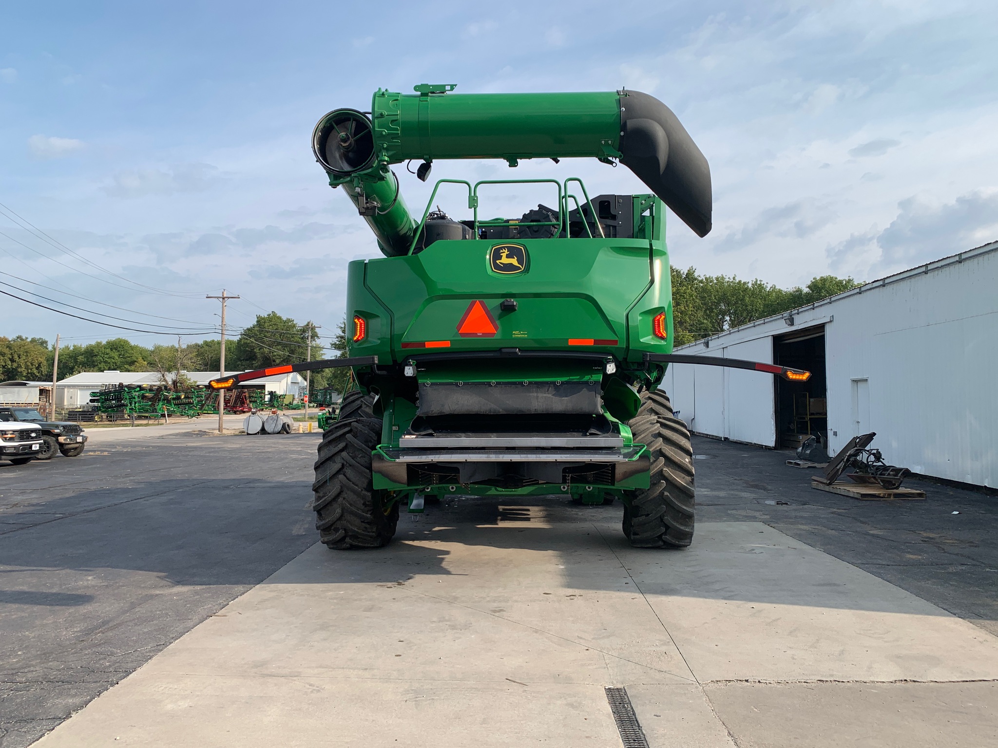  2023 John Deere X9 1000 at Heritage Tractor in Lamar, MO