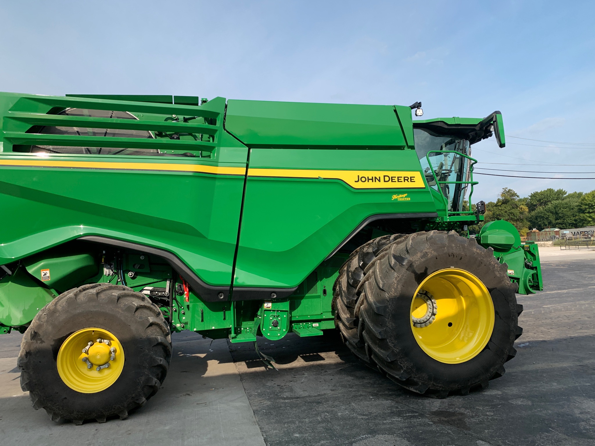  2023 John Deere X9 1000 at Heritage Tractor in Lamar, MO