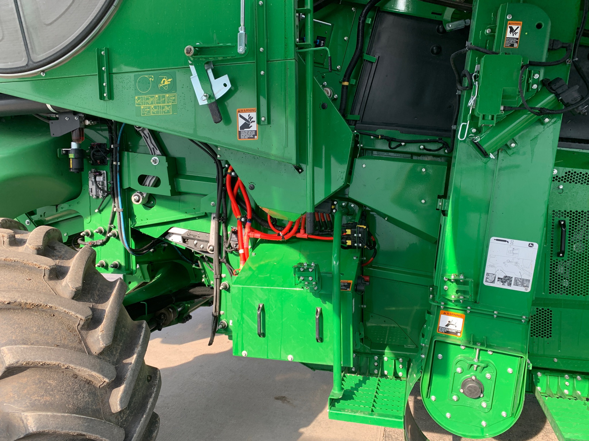  2023 John Deere X9 1000 at Heritage Tractor in Lamar, MO