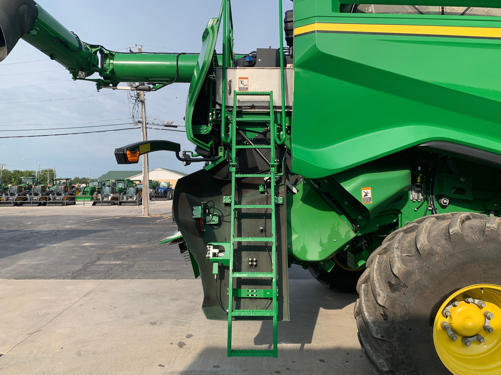 2023 John Deere X9 1000 at Heritage Tractor in Lamar, MO