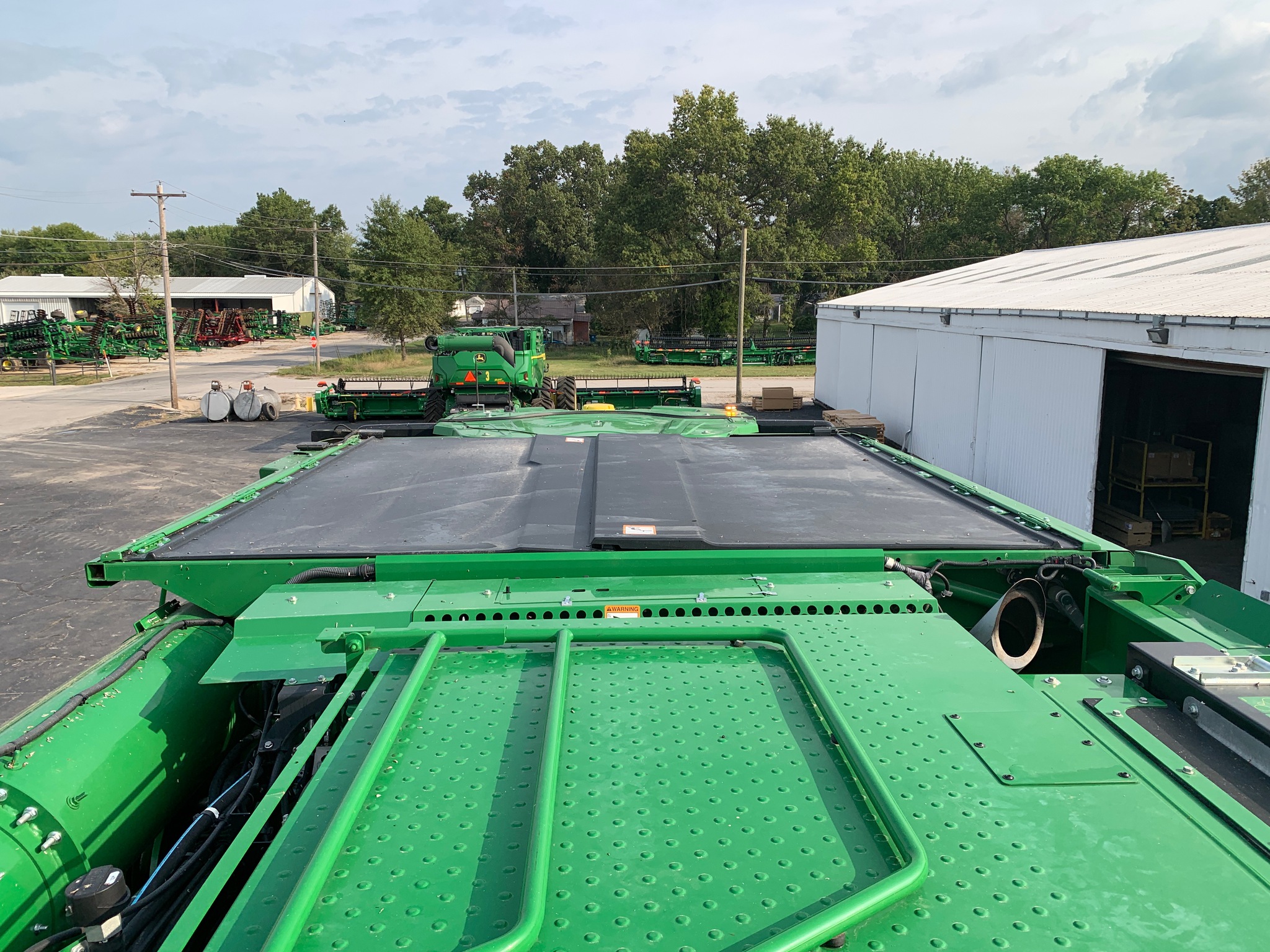  2023 John Deere X9 1000 at Heritage Tractor in Lamar, MO