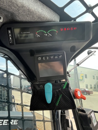 2020 John Deere 330G (11th thumbnail)