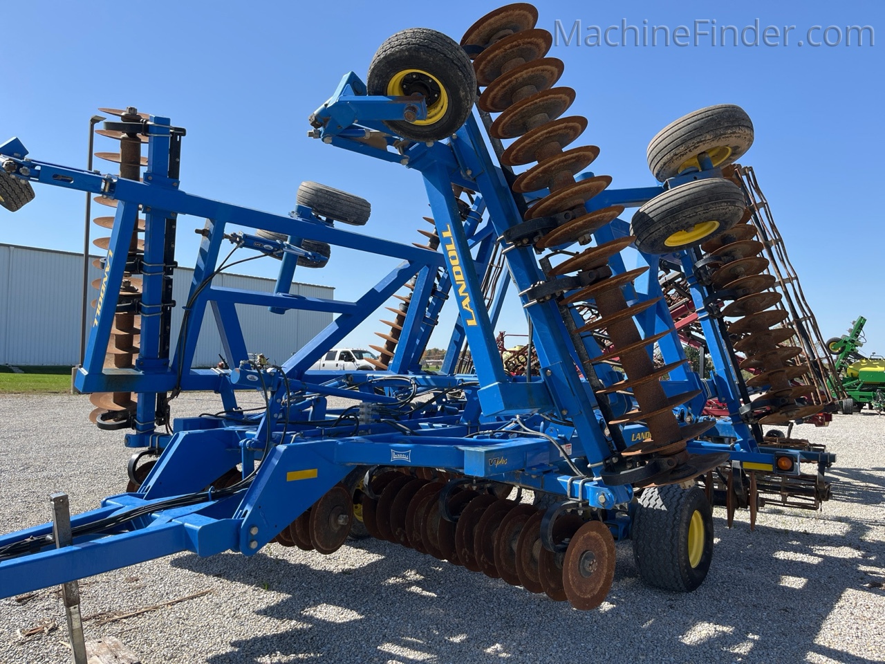 2010 Landoll 7431-33 | Vertical Tillage | MachineFinder