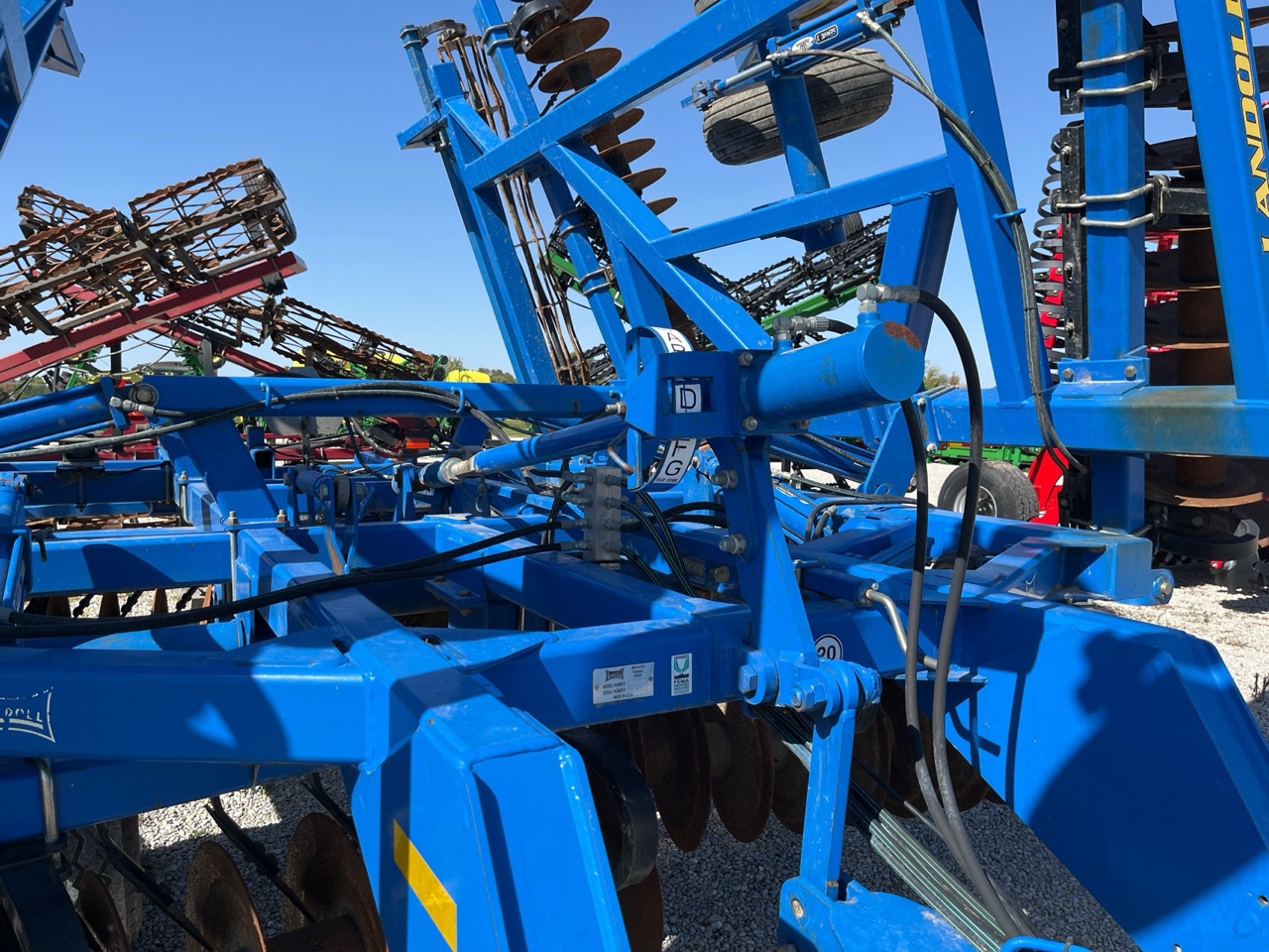 Used 2010 Landoll 7431-33 Vertical Tillage at Koenig Equipment in Greenville, OH - PhotoXL9