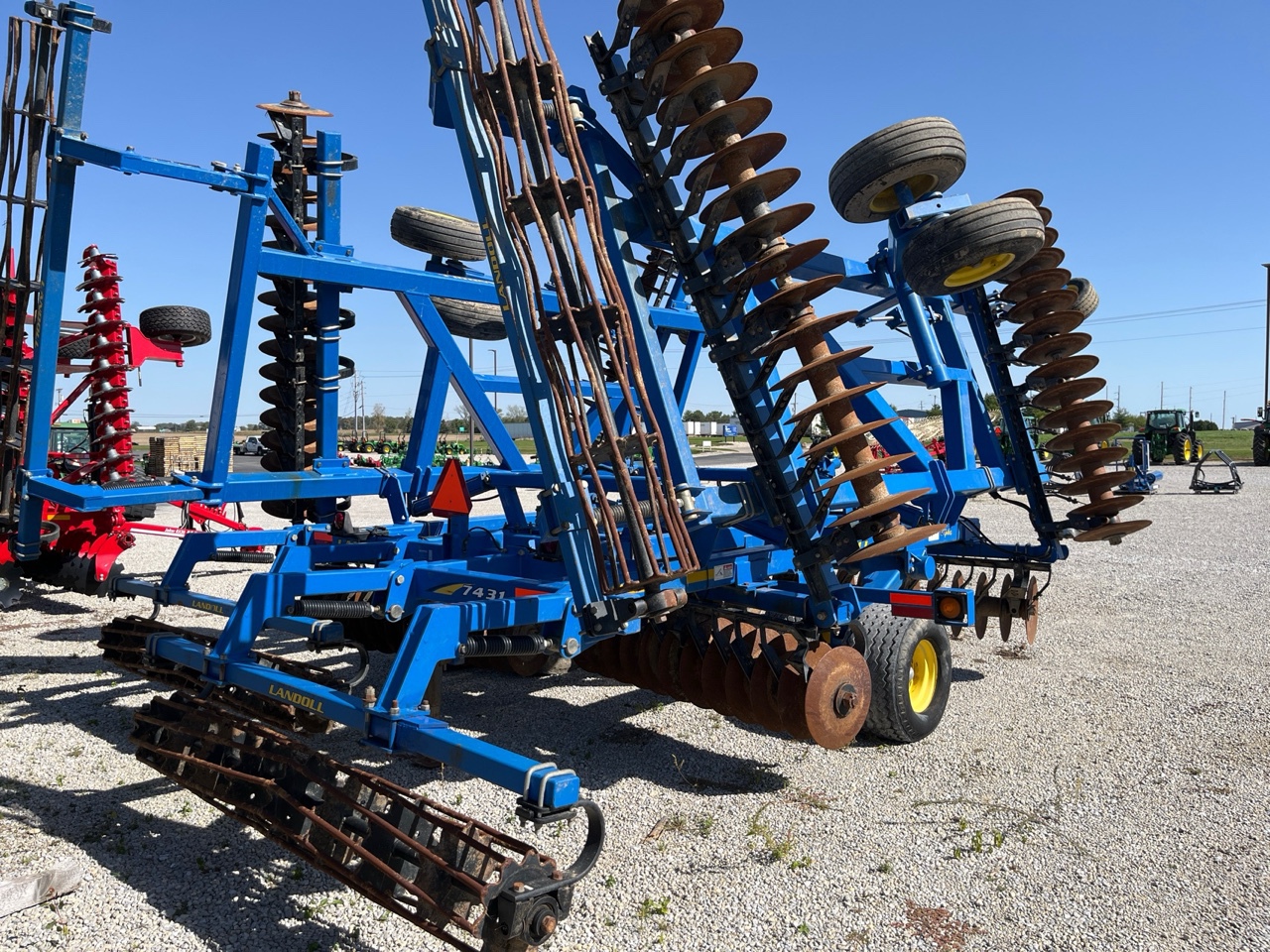 Used 2010 Landoll 7431-33 Vertical Tillage at Koenig Equipment in Greenville, OH - PhotoXL5