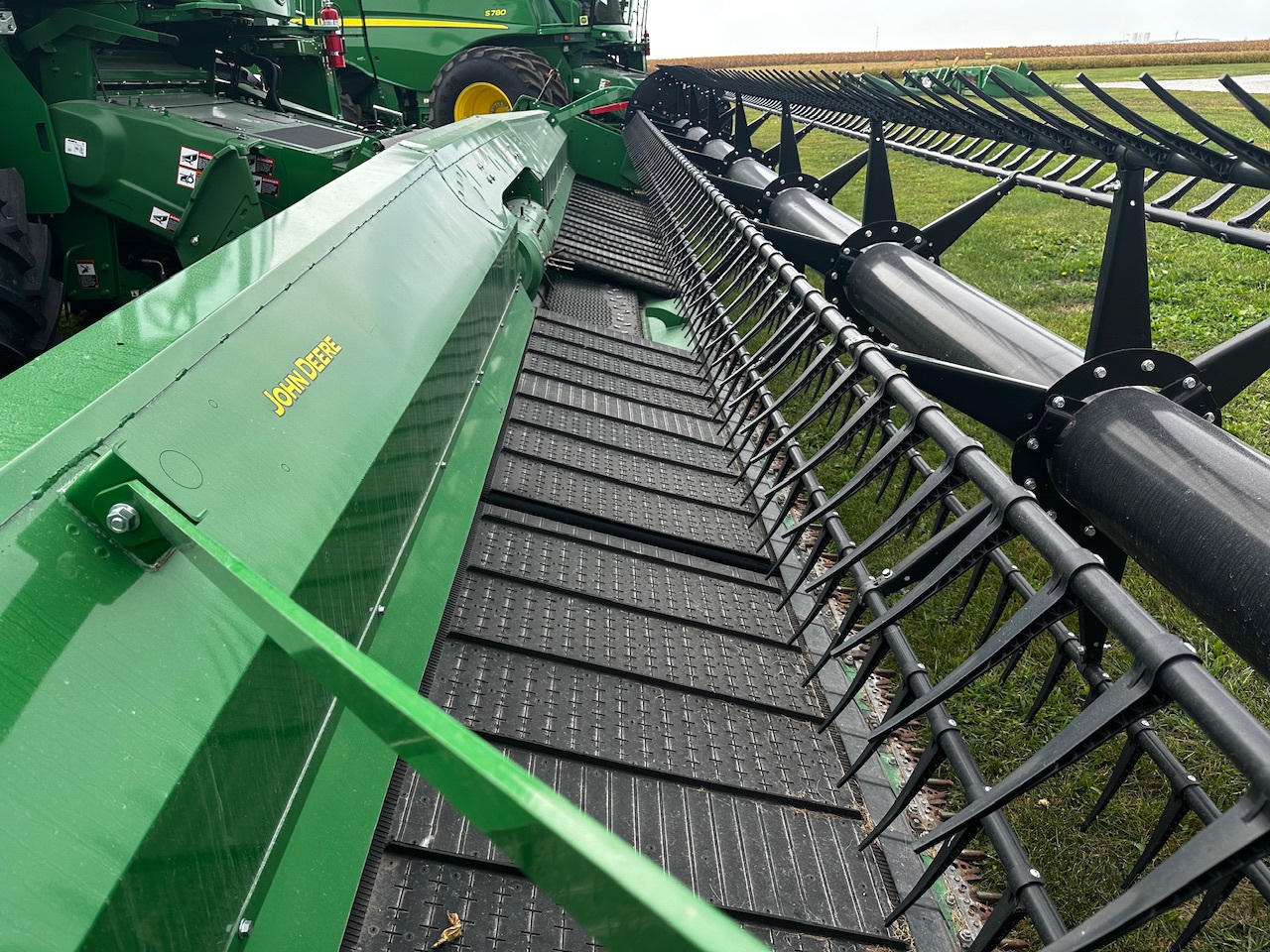  2023 John Deere RD35F at Heritage Tractor in Roanoke, IL