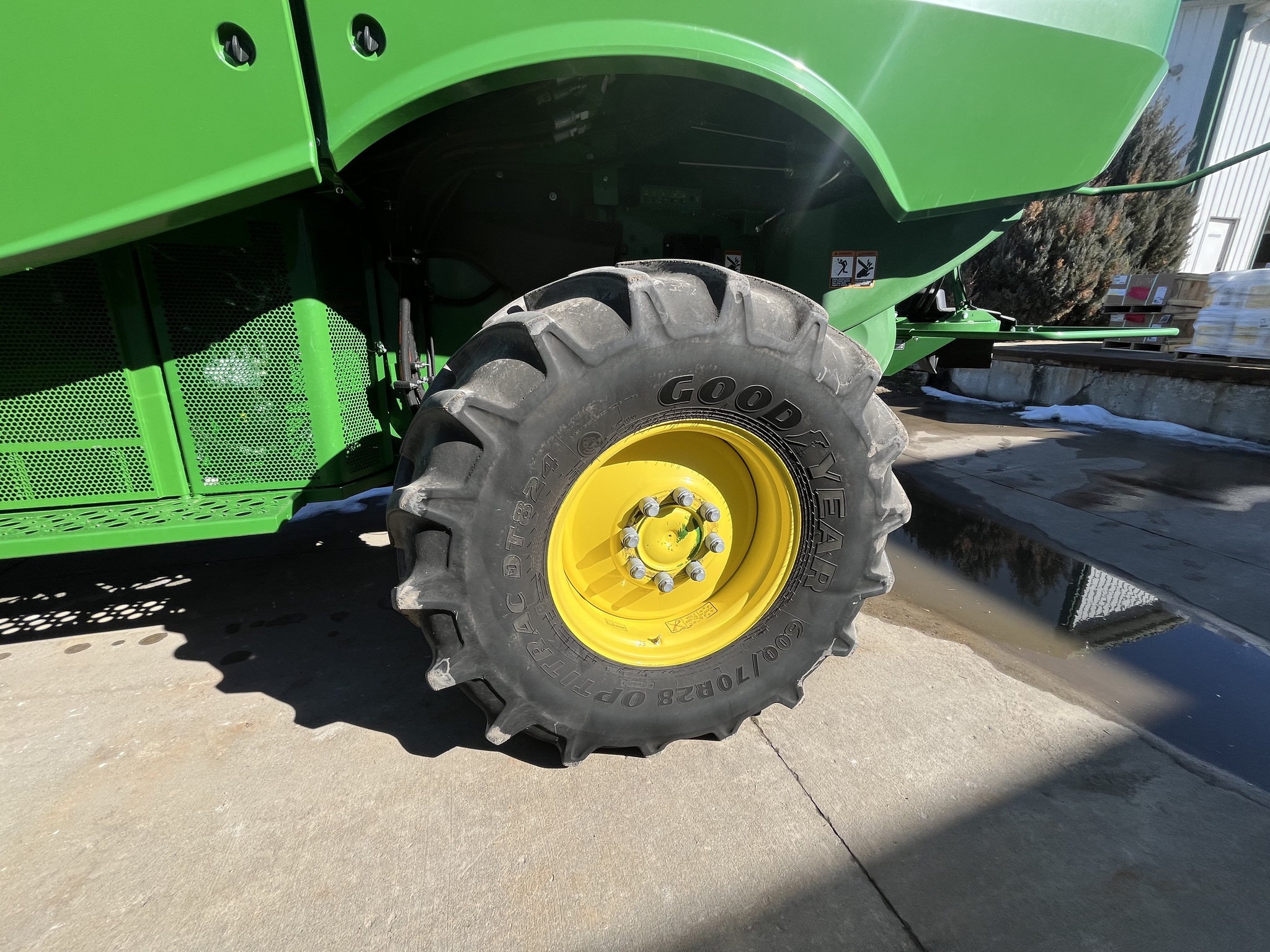  2021 John Deere S770 at Heritage Tractor in Topeka, KS