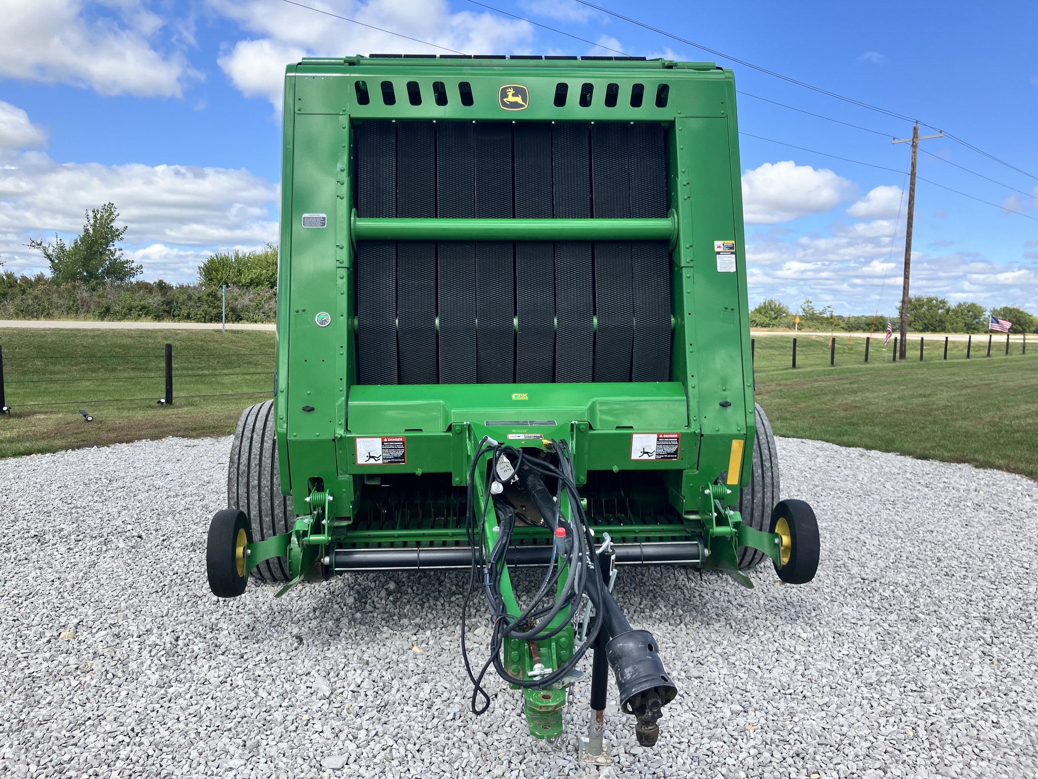 2022 John Deere 560R Image 2