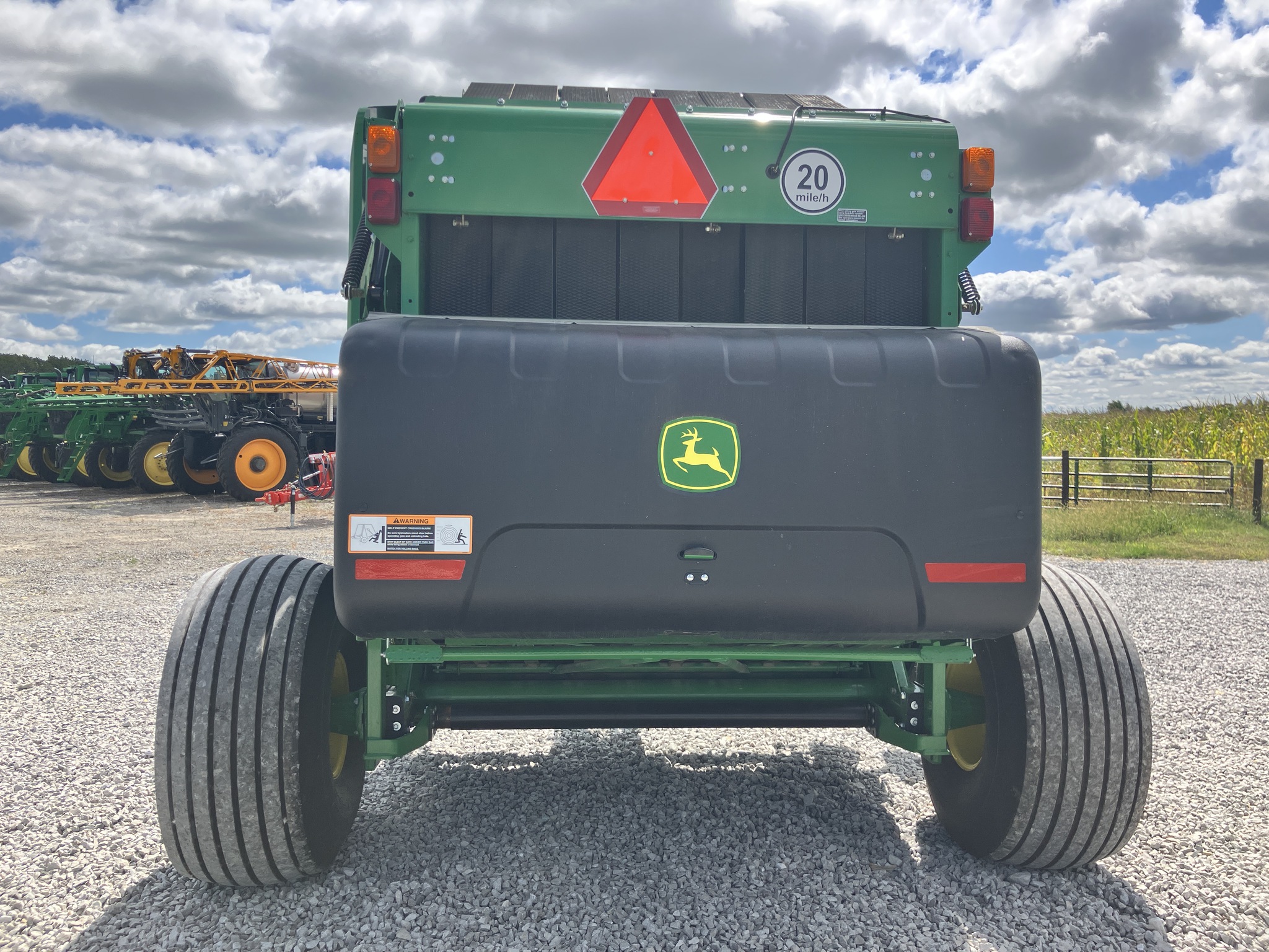 2022 John Deere 560R Image 6