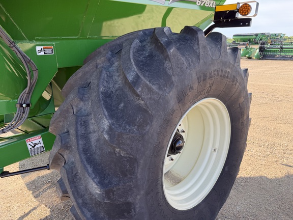2024 Brent 678XL - Photo10