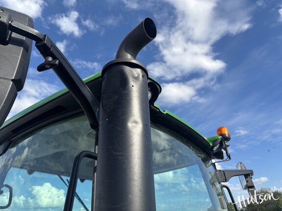 Photo of 2023 John Deere 6R 110