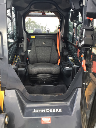 2022 John Deere 333G Photo 7