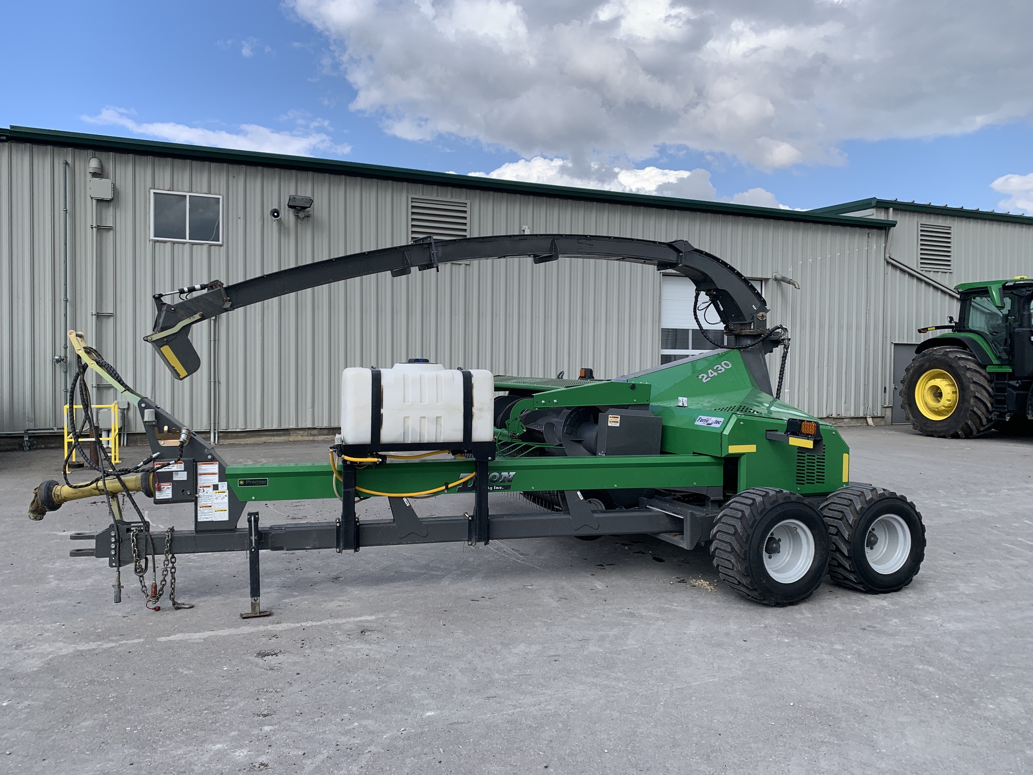 2020 Dion 2430 W/HEADS Image 1