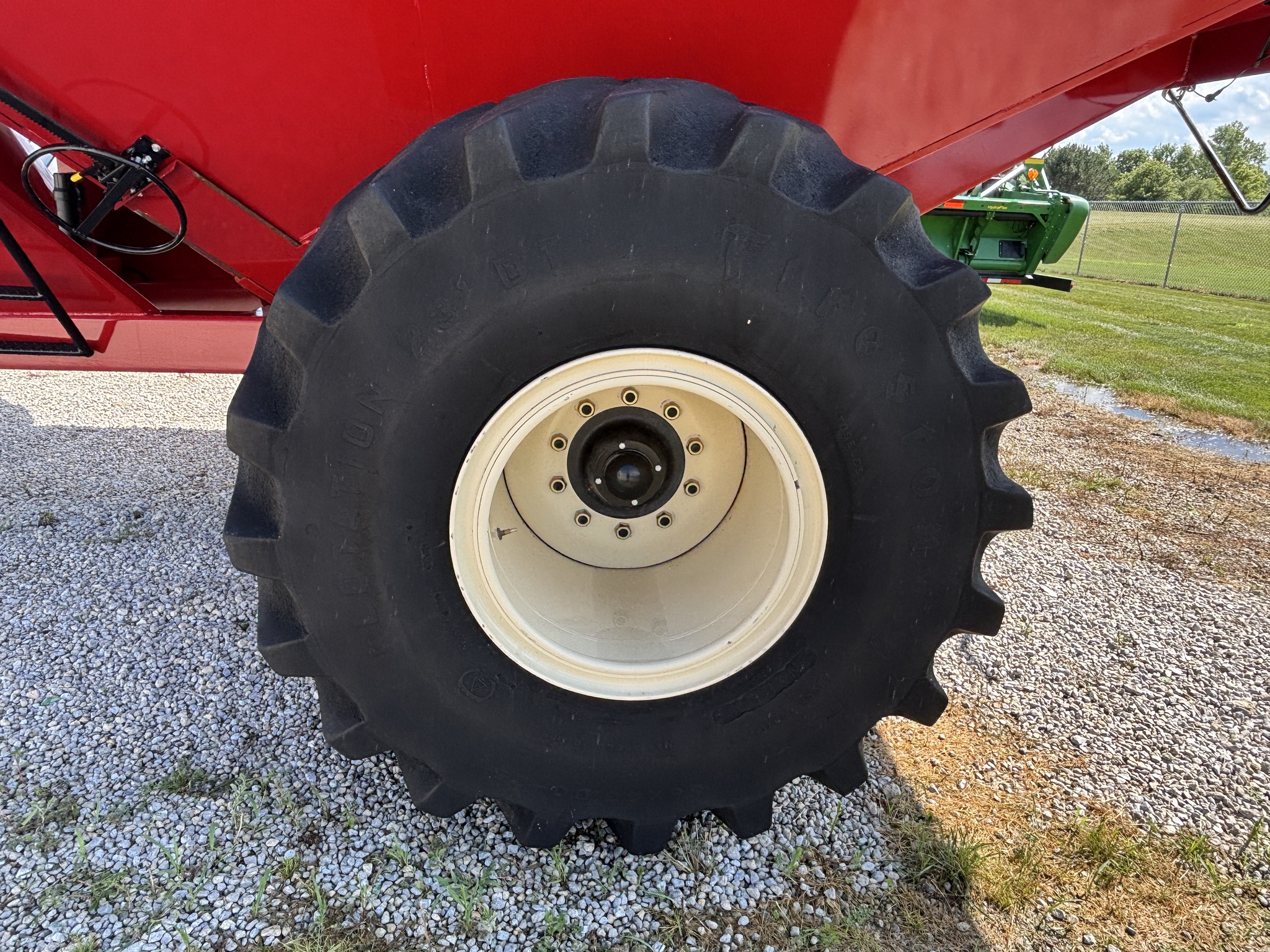 Used 2018 J&M 812 Grain Carts at Koenig Equipment in Greenville, OH - PhotoXL13