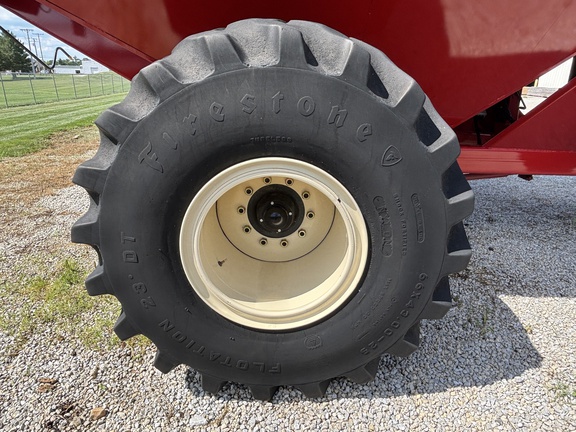 Used 2018 J&M 812 Grain Carts at Koenig Equipment in Greenville, OH - Photo16