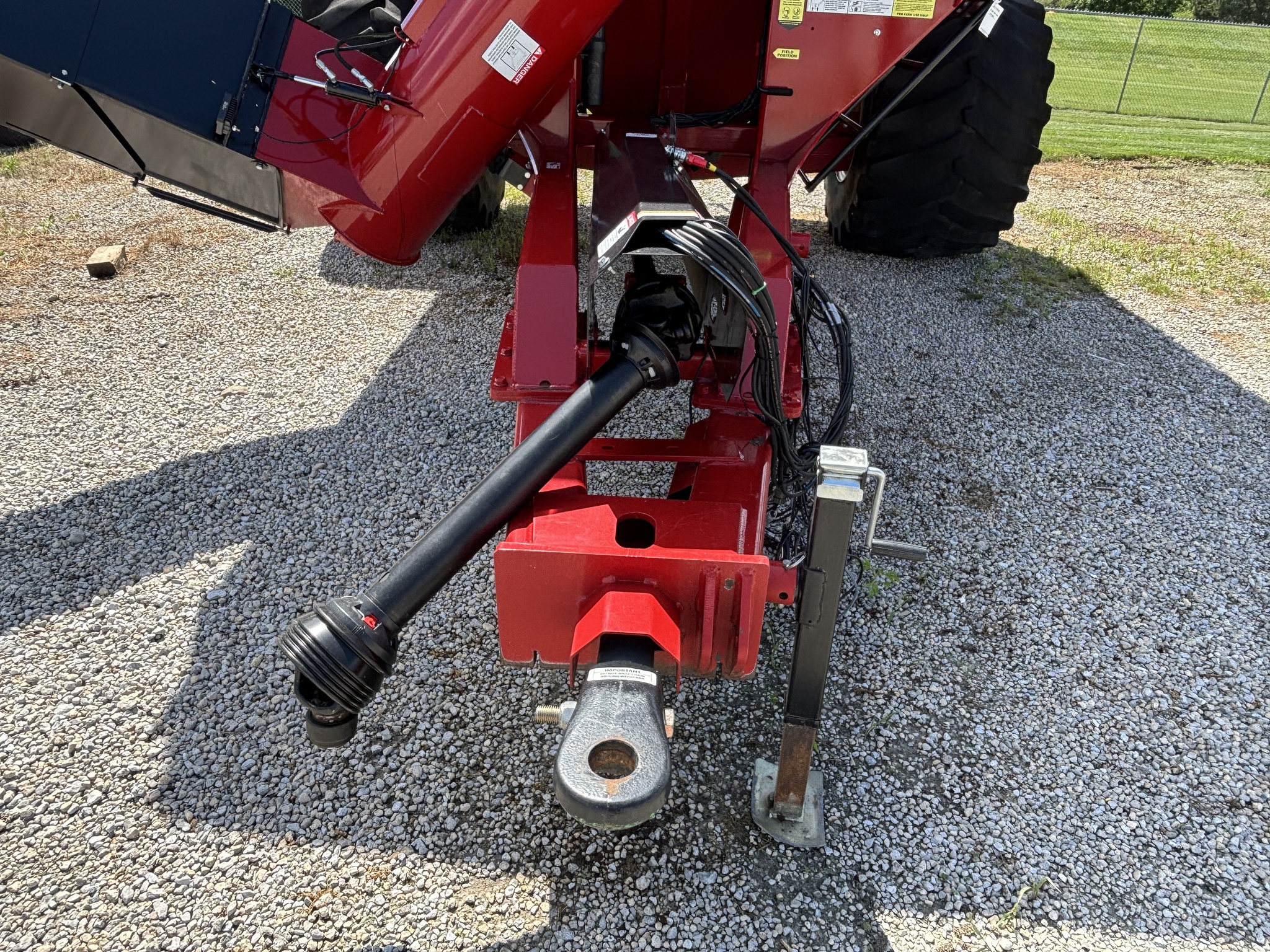 Used 2018 J&M 812 Grain Carts at Koenig Equipment in Greenville, OH - PhotoXL11