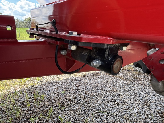 Used 2018 J&M 812 Grain Carts at Koenig Equipment in Greenville, OH - Photo21