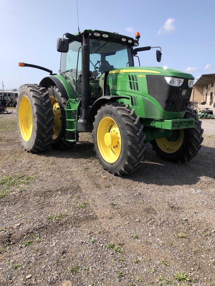 2014 John Deere 6190R Image 2