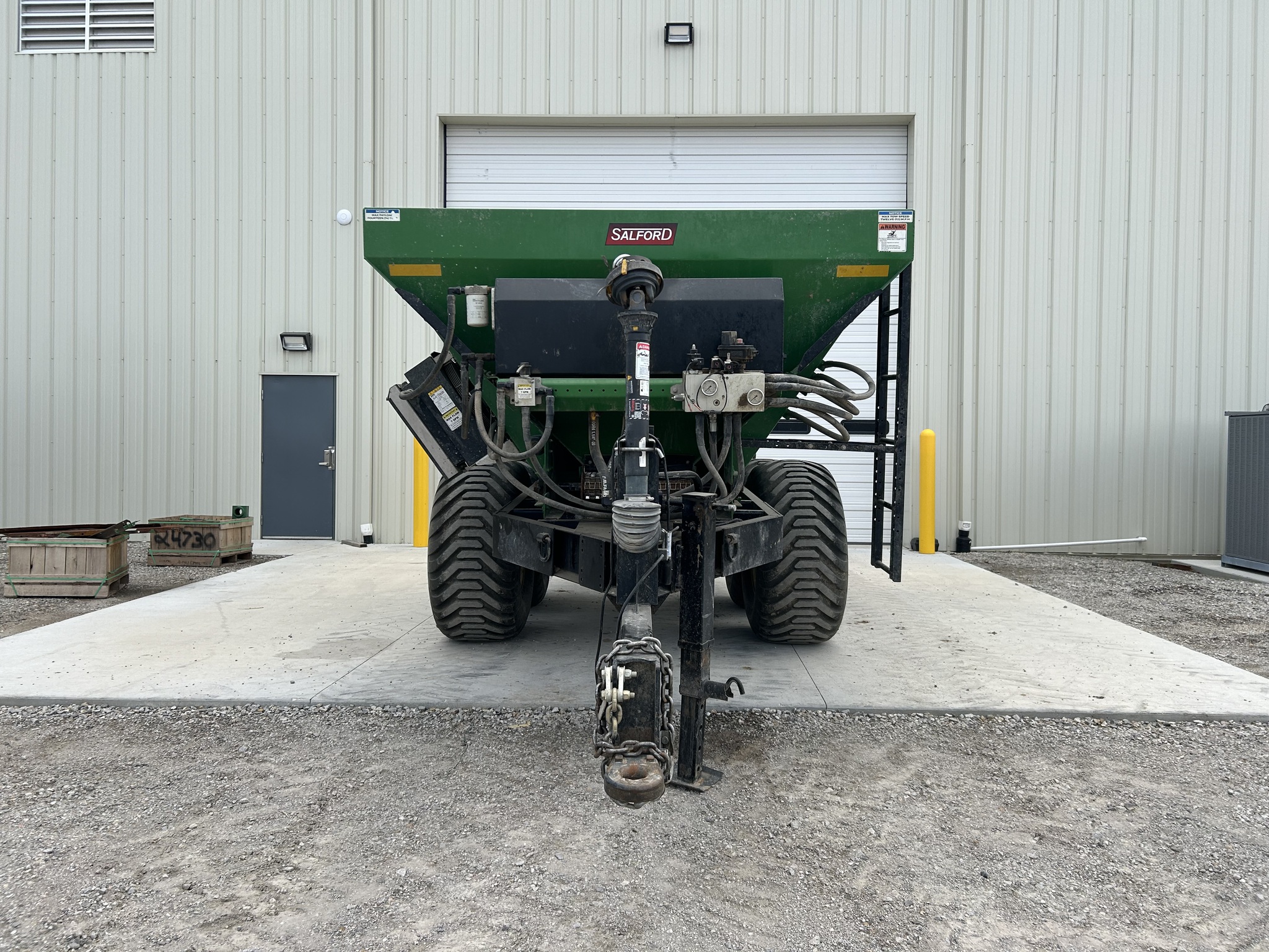  2022 BBI MAGNA SPREAD at Heritage Tractor in Pittsburg, KS
