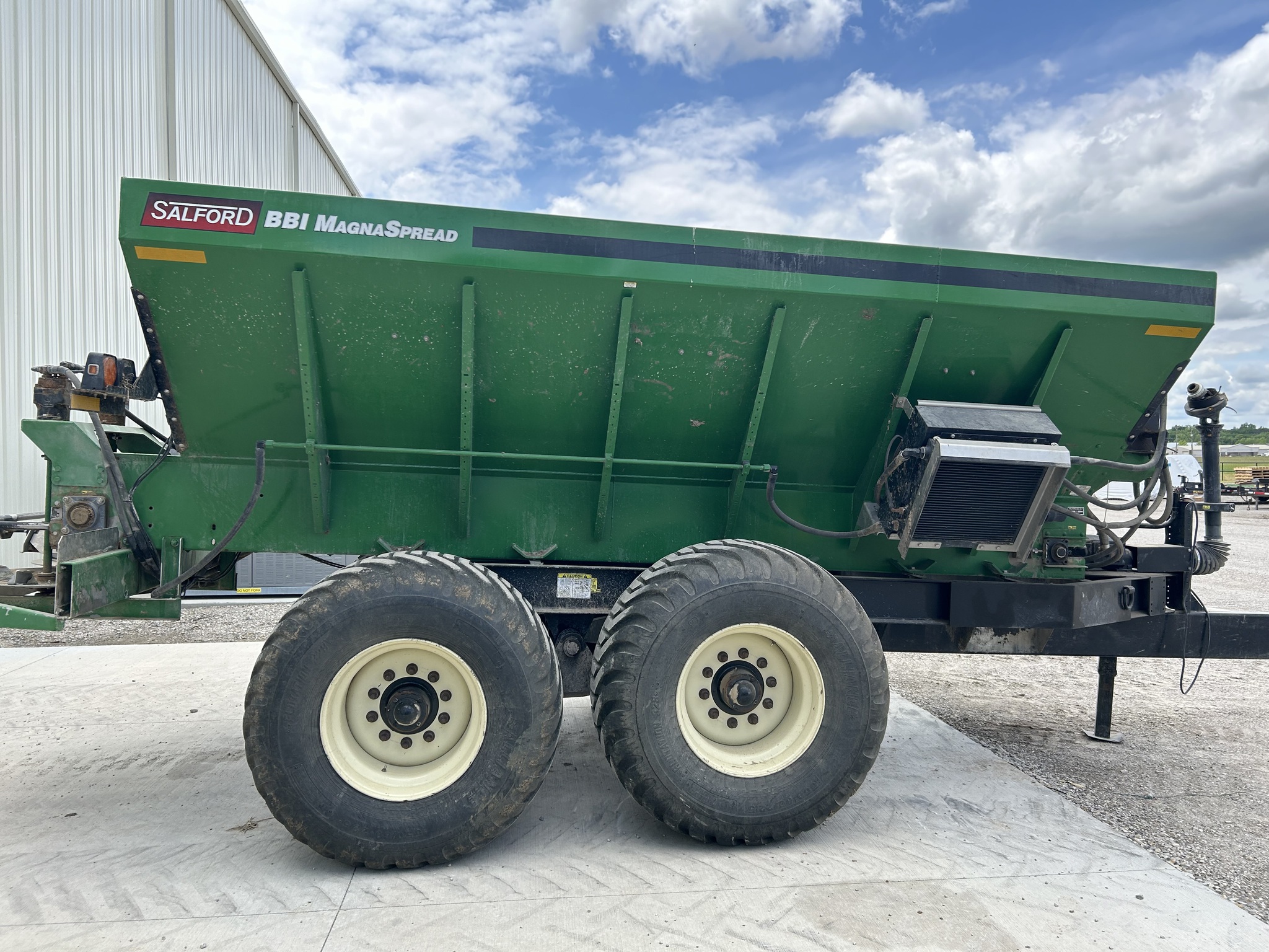  2022 BBI MAGNA SPREAD at Heritage Tractor in Pittsburg, KS