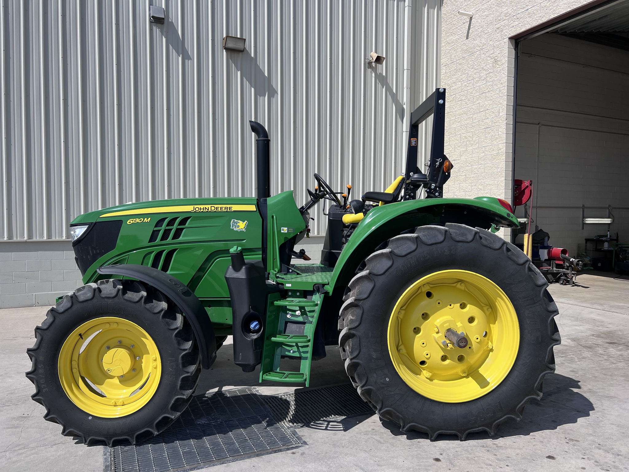 2023 John Deere 6130M Image 1