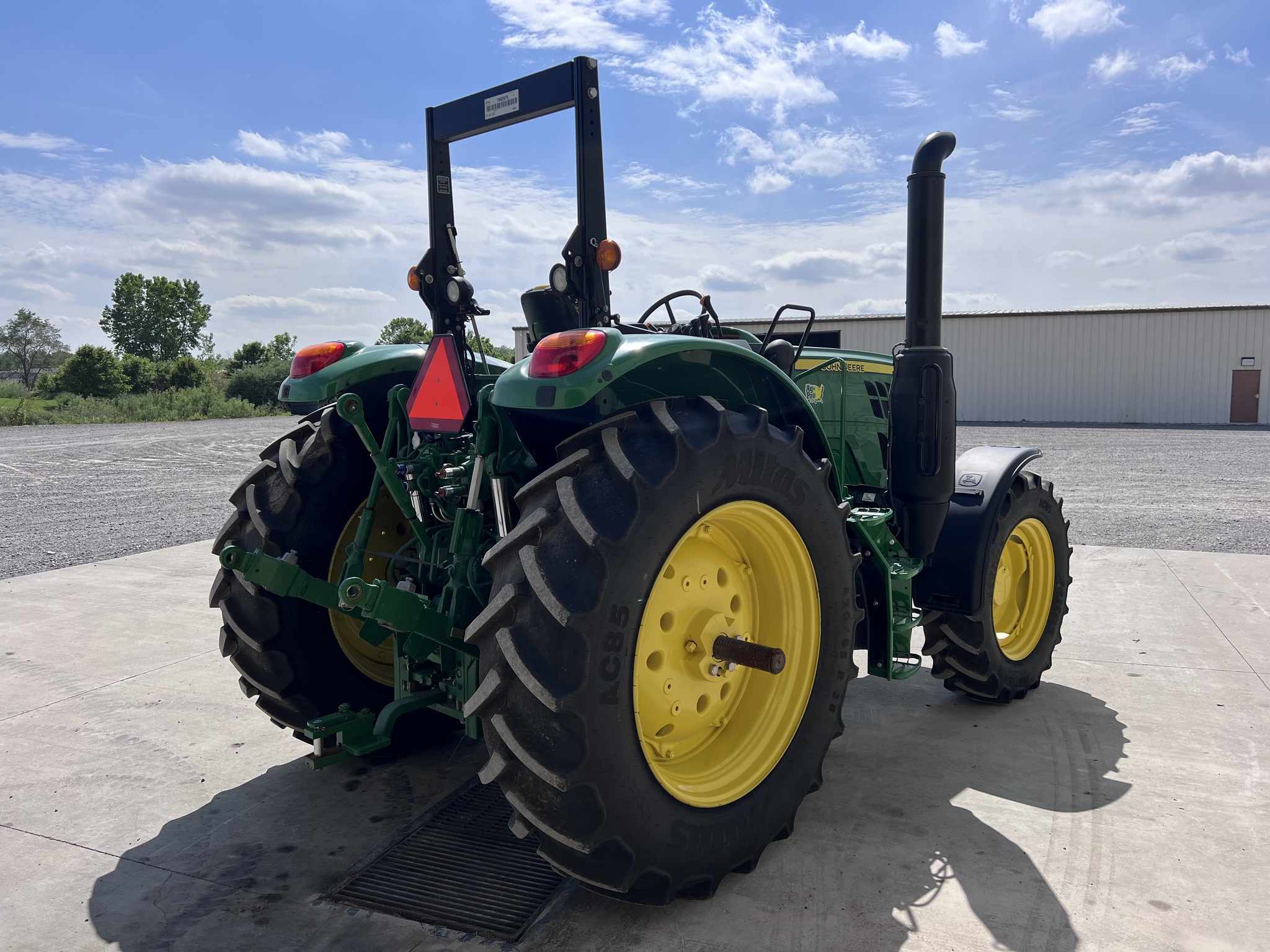 2023 John Deere 6130M Image 3