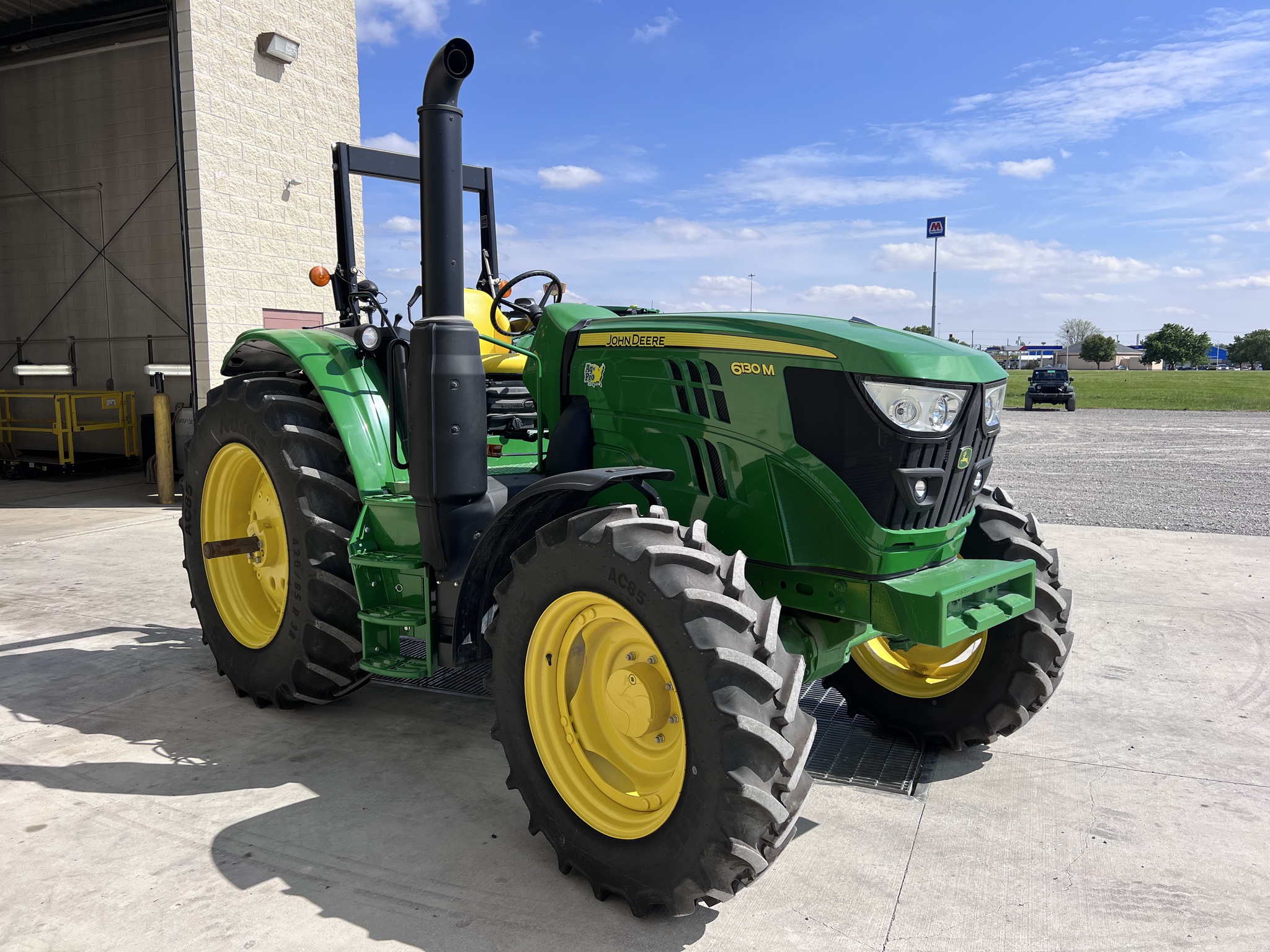 2023 John Deere 6130M Image 6