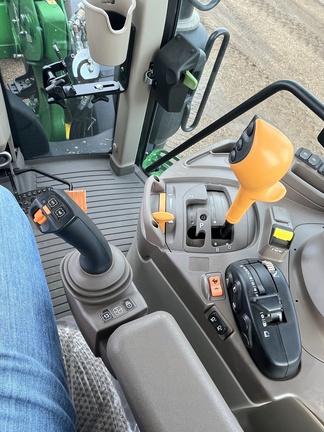 2024 John Deere 6140M (18th thumbnail)