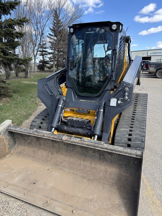Used 2023 John Deere 333G Compact Track Loaders at Horizon Ag & Turf in Edmonton West, AB - Photo8