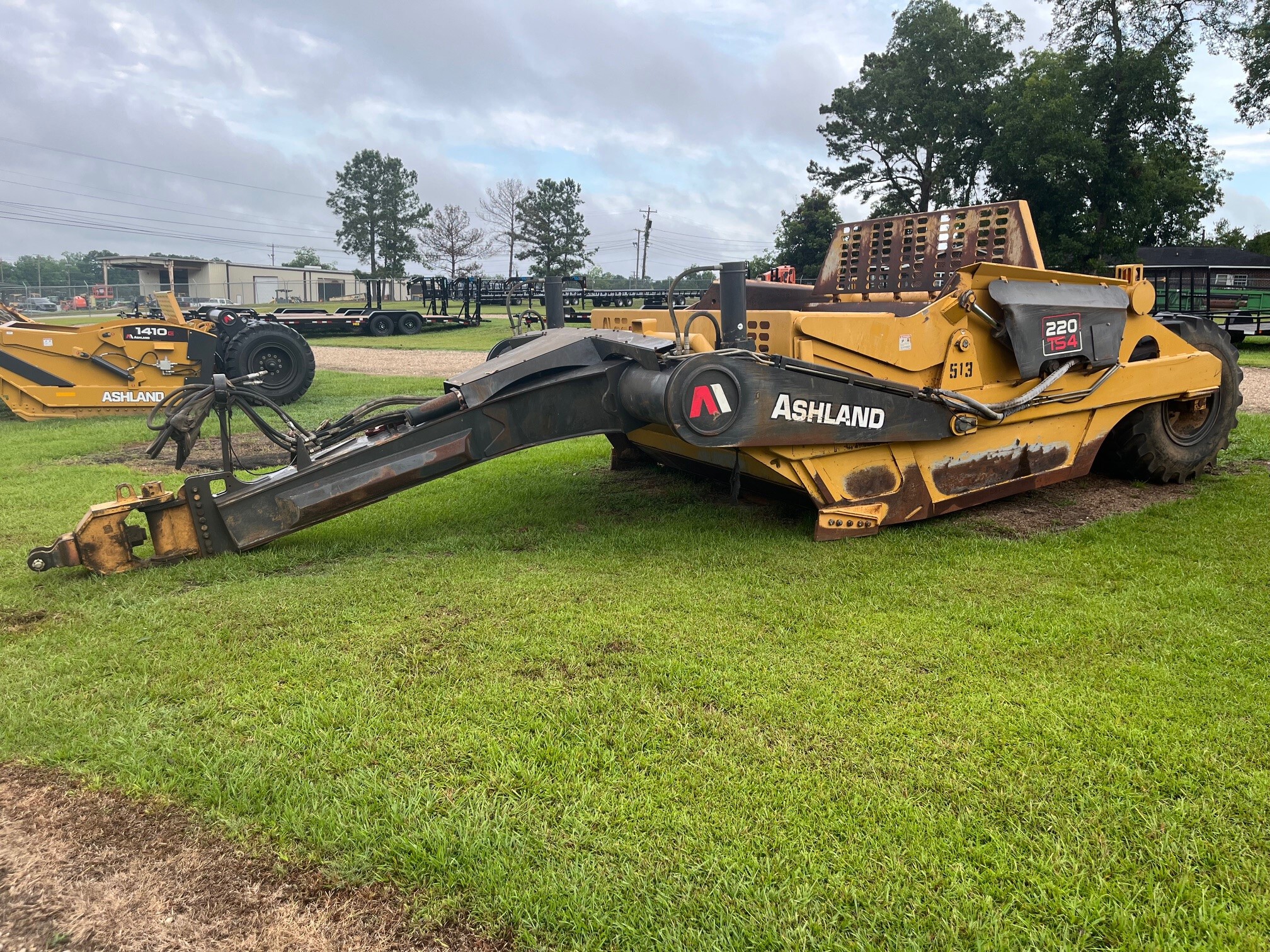 2019 Ashland 220TS4 Image 1
