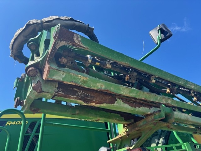 2016 John Deere R4030 Image 2