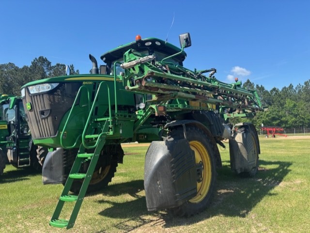 2016 John Deere R4030 Image 1