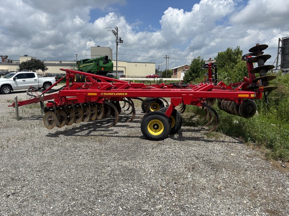 Used 2011 Sunflower 4511 Rippers at Koenig Equipment in Greenfield, IN - Photo3