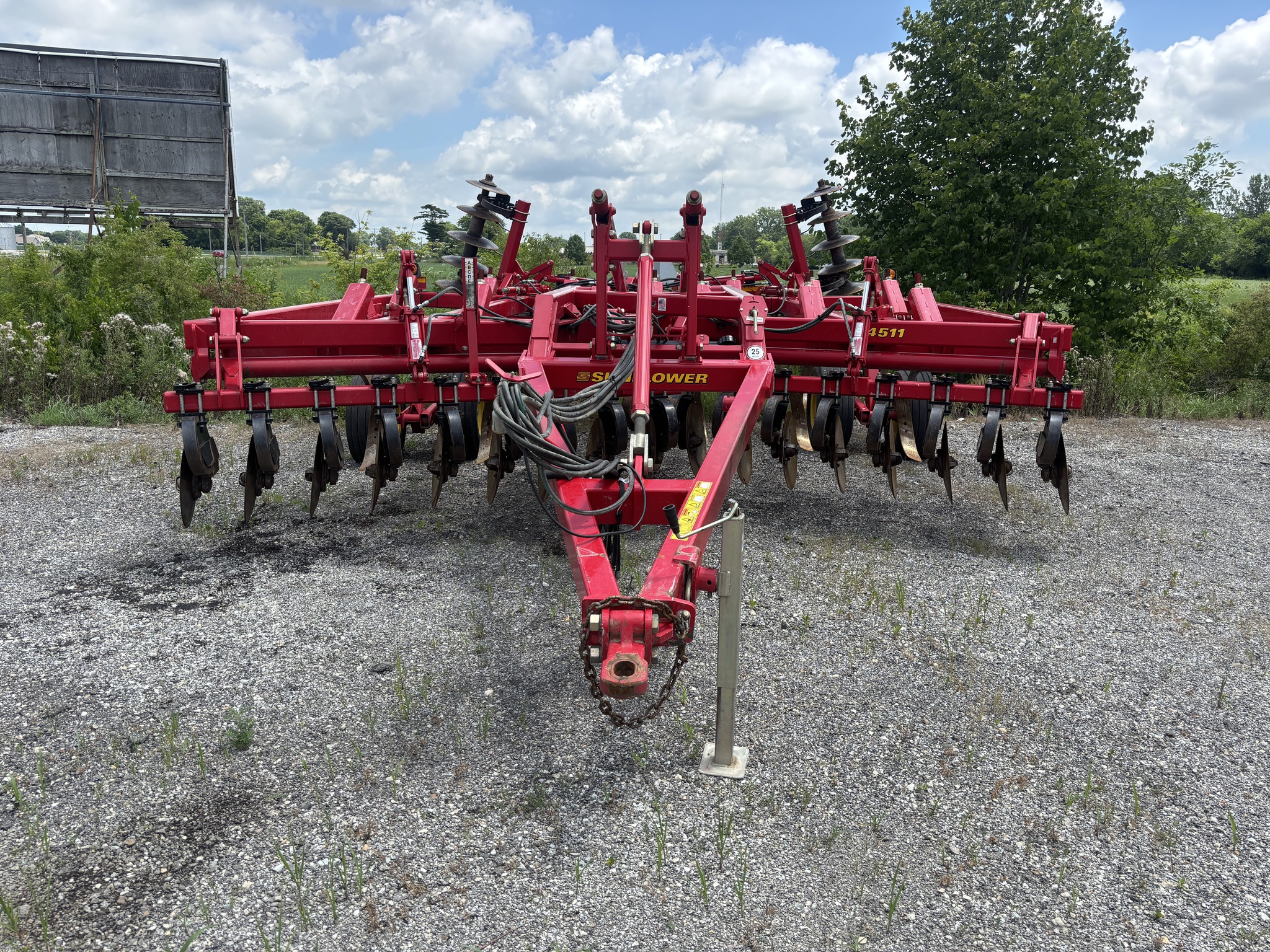 Used 2011 Sunflower 4511 Rippers at Koenig Equipment in Greenfield, IN - PhotoXL1