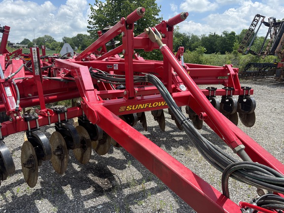 Used 2011 Sunflower 4511 Rippers at Koenig Equipment in Greenfield, IN - Photo7