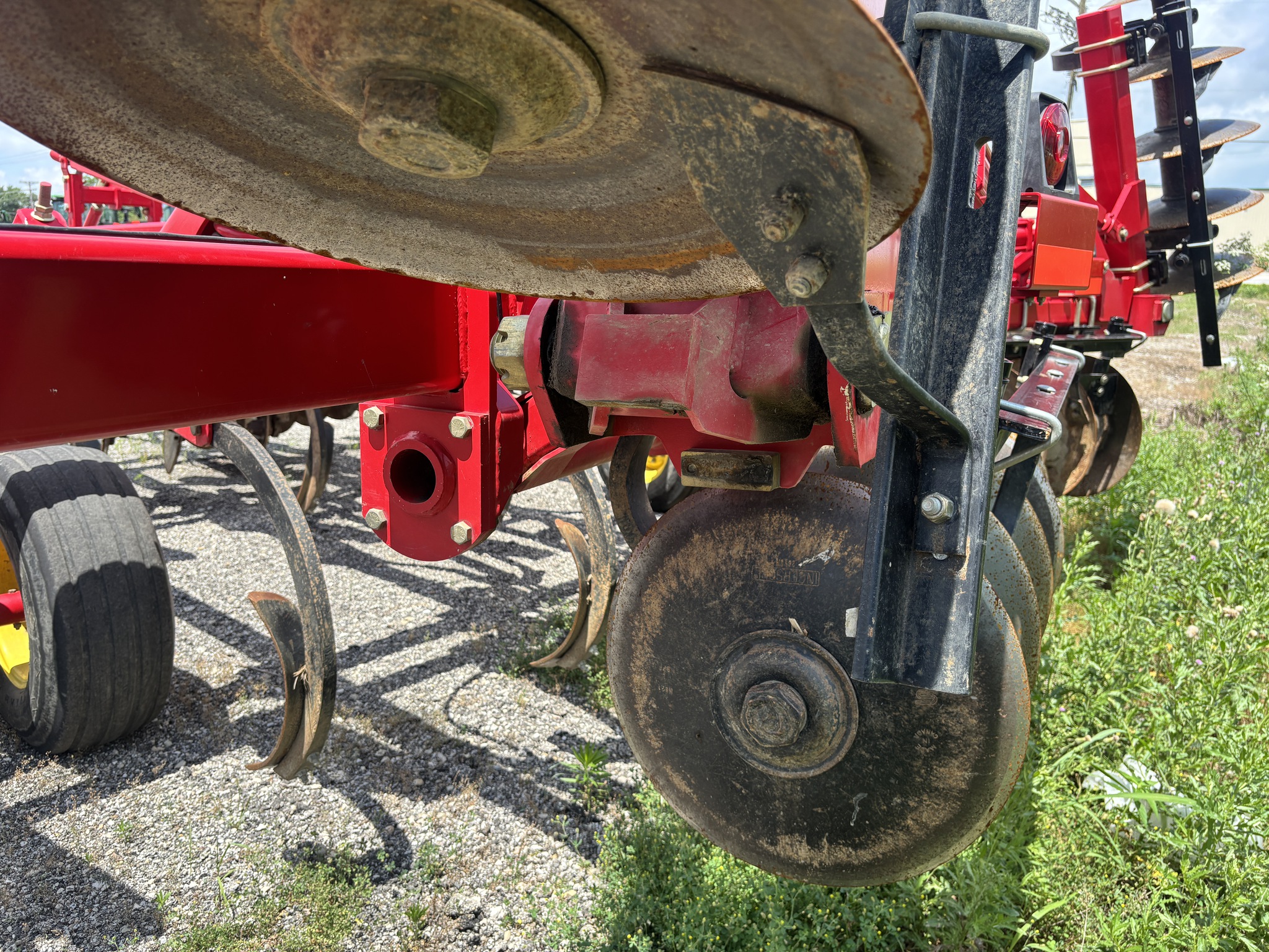 Used 2011 Sunflower 4511 Rippers at Koenig Equipment in Greenfield, IN - PhotoXL14