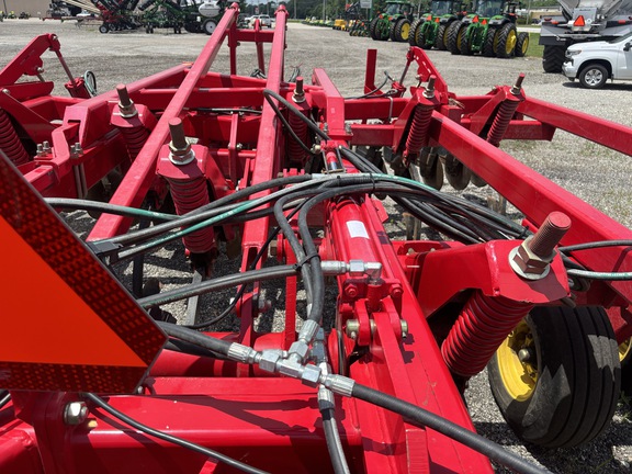 Used 2011 Sunflower 4511 Rippers at Koenig Equipment in Greenfield, IN - Photo15