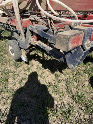 Used 2010 Morris C1 Air Drills and Seeders at Horizon Ag & Turf in Warburg, AB - Photo3